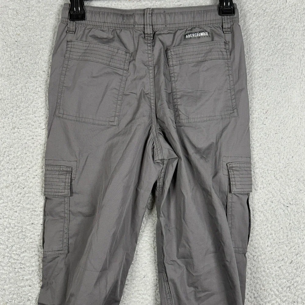 NEW Abercrombie Kids Baggy Pants Boys 9-10 Grey Cargo Hiking Outdoor Stretch